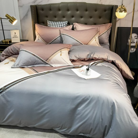 Luxury Brushed Cotton Bedding Set of Four - Picture 2 of 15